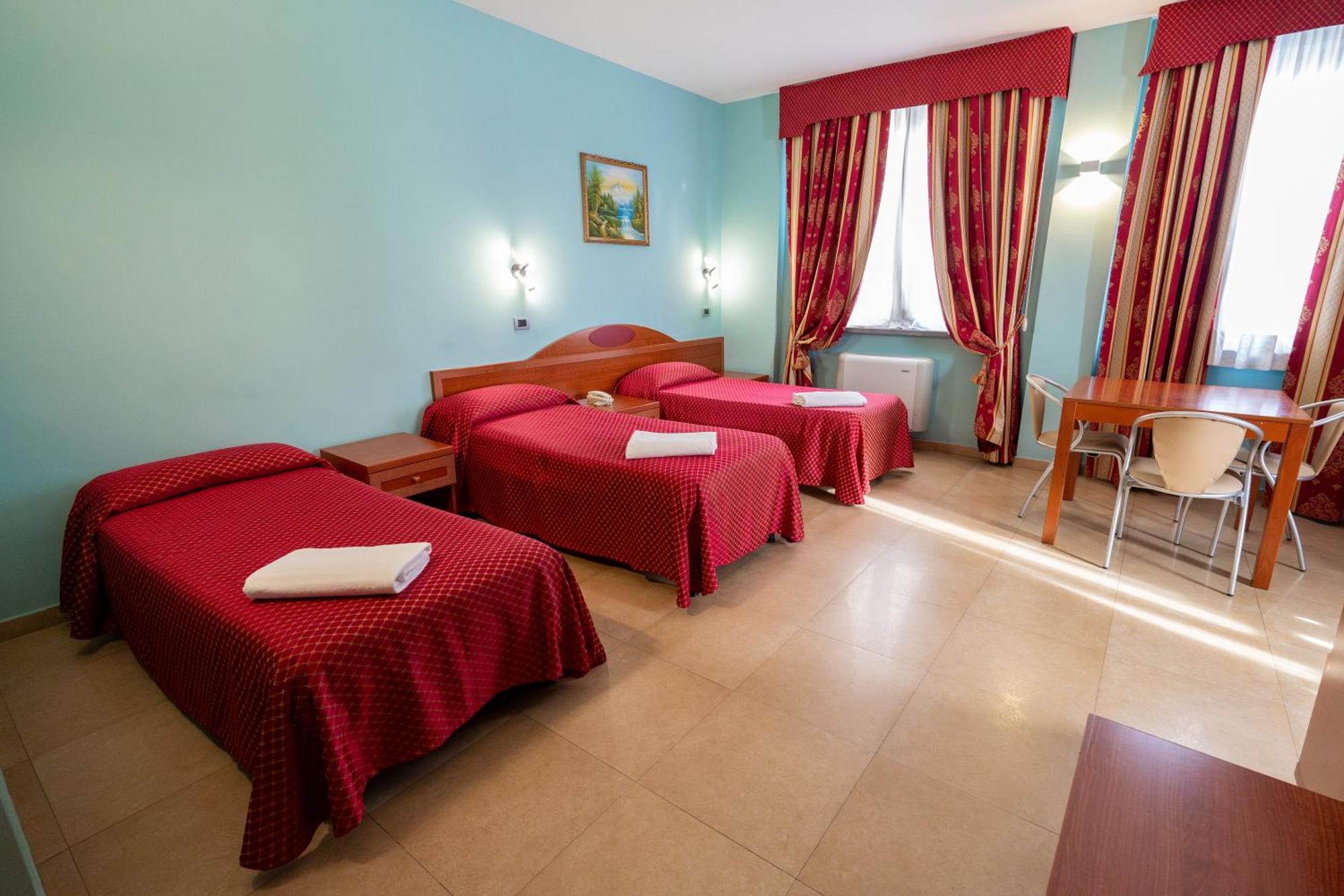 Hotel Cavour Resort مونْكالييري المظهر الخارجي الصورة